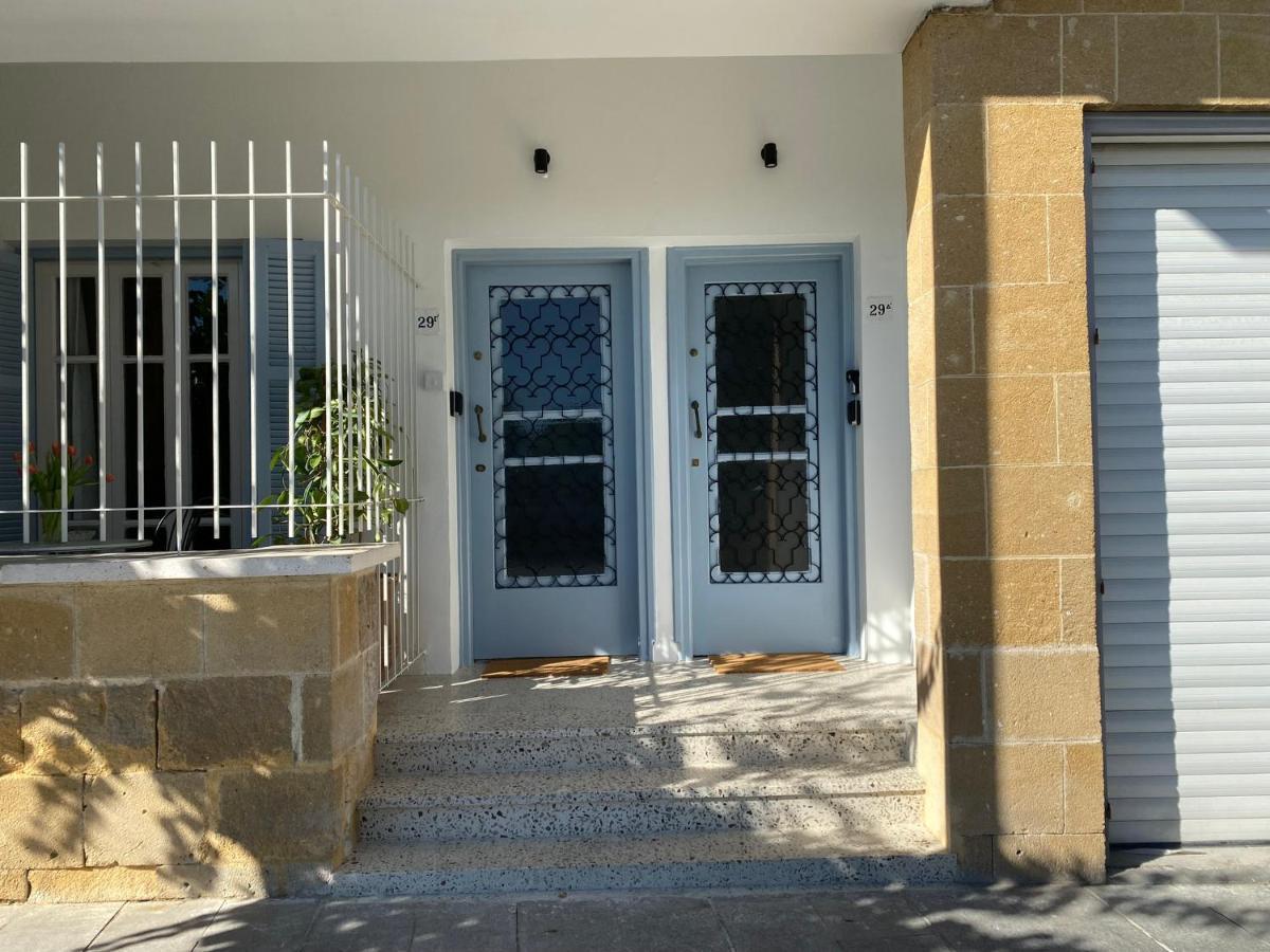 Liberty House - Central Two Bedroom Apartments Nikosia Exterior foto